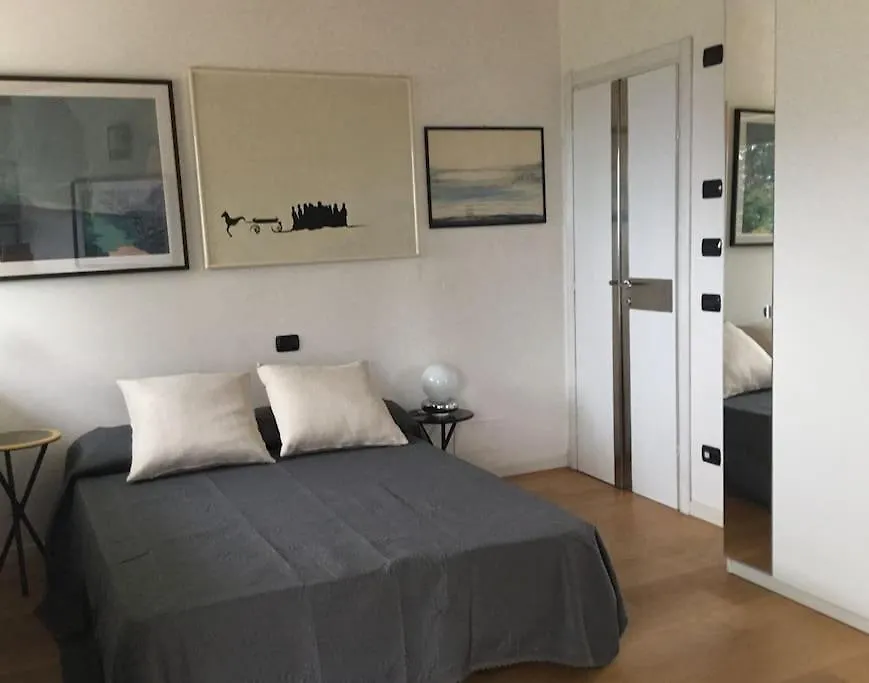 Villa Paradise Esmate Italy